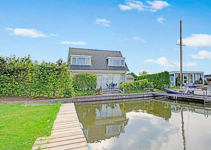 Waterfront Holiday Home With Jetty